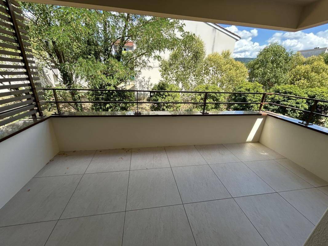Appartement 3 pièces 69 m² · à Ambérieu-en-Bugey · 68,7 m² · 959 €/mois