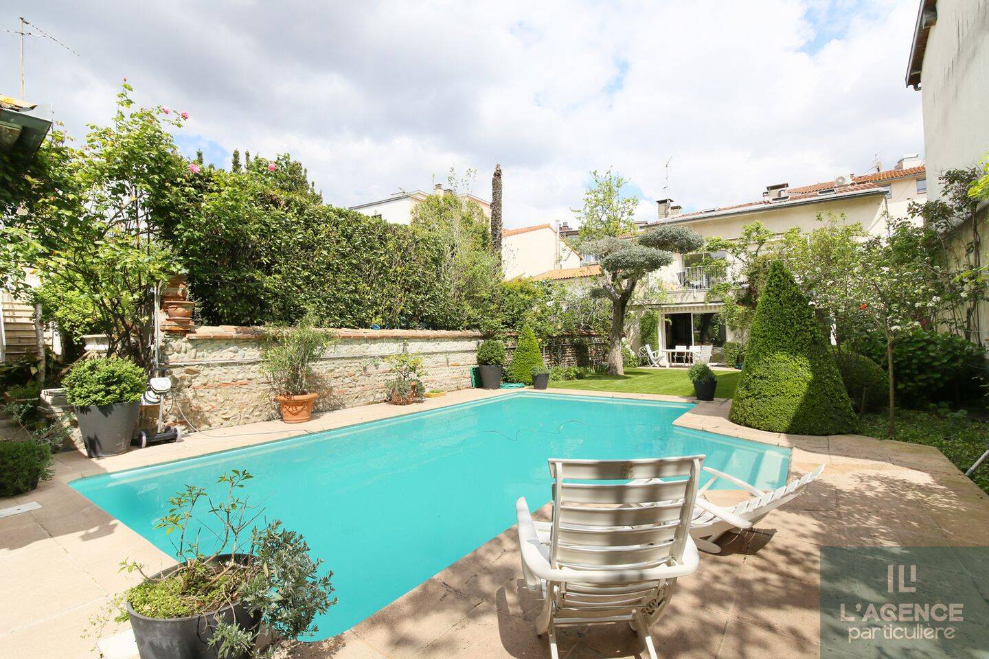 Maison 10 pièces 264 m² · à Toulouse · 264 m² · 1 980 000 €
