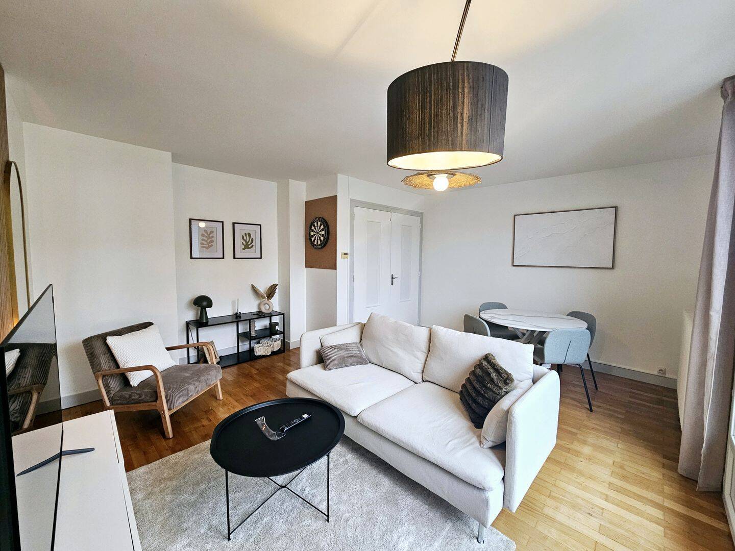 1 pièce 11 m² · à Bourg-en-Bresse · 11 m² · 463 €