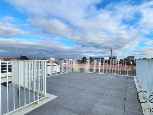 Appartement à vendre 450 000 € 4 pièces 3 chambres 91,2 m² Étage 2/2 Romainville 93230