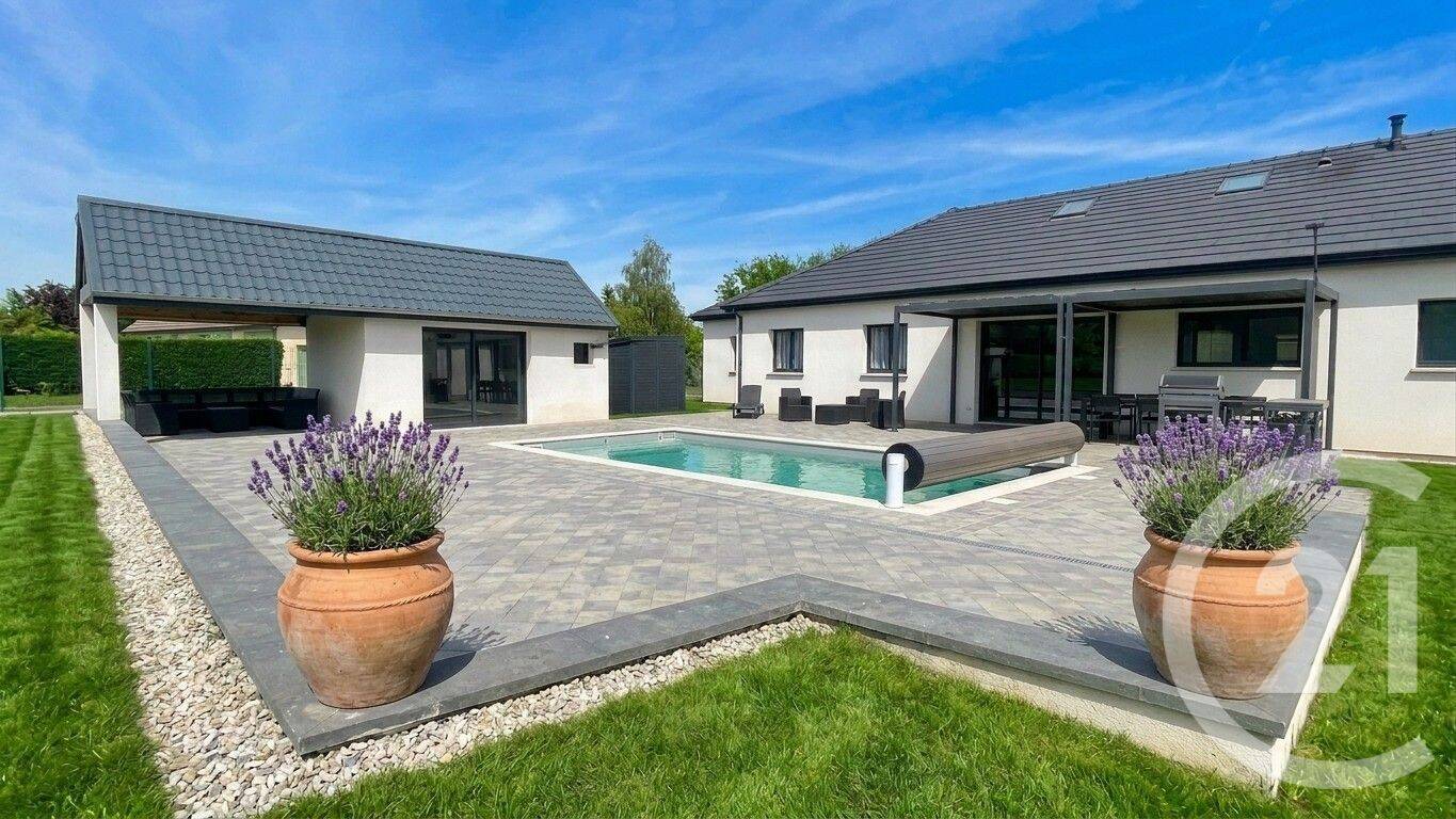 Maison 11 pièces 180 m² · à Gisors · 179,5 m² · 375 000 €