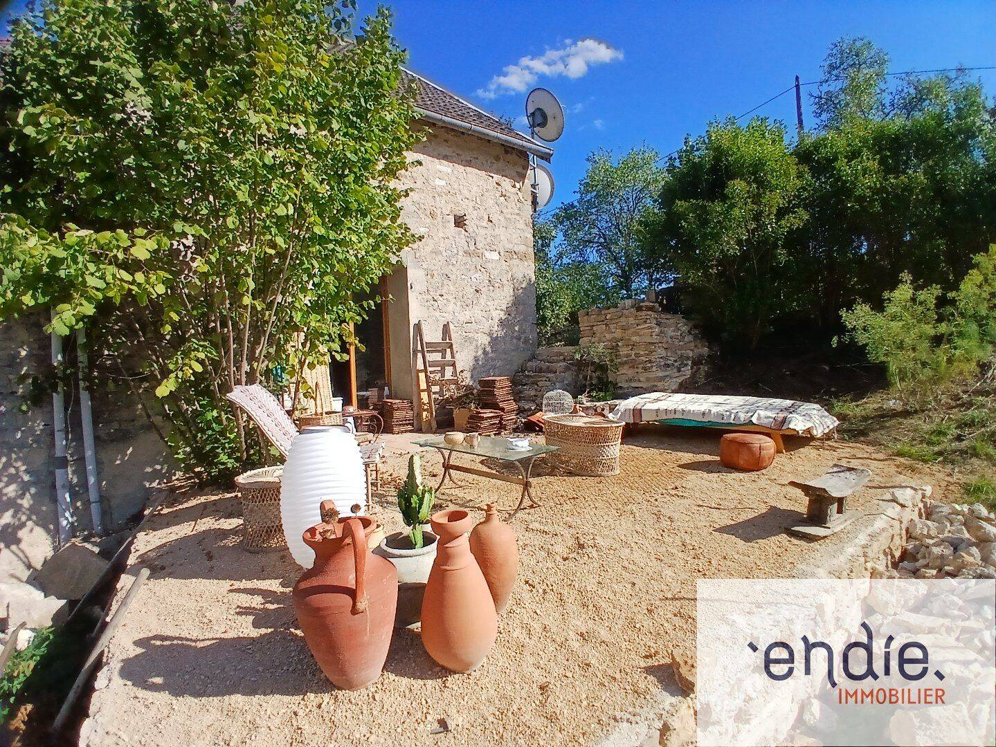 Maison 5 pièces 140 m² · à Vals-des-Tilles · 140 m² · 100 000 €