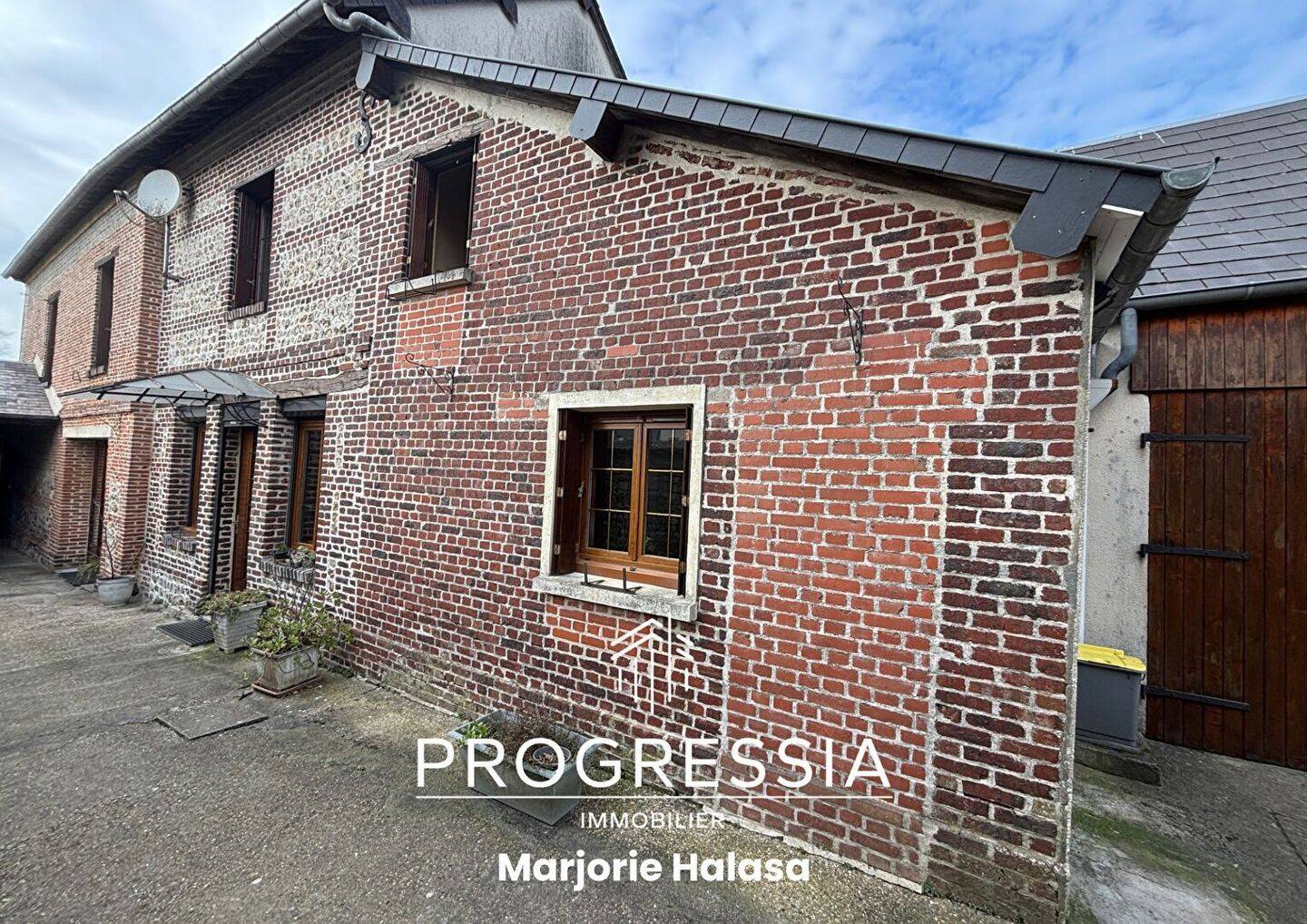 Maison 5 pièces 157 m² · à Saint-Nicolas-de-la-Taille · 157 m² · 238 000 €