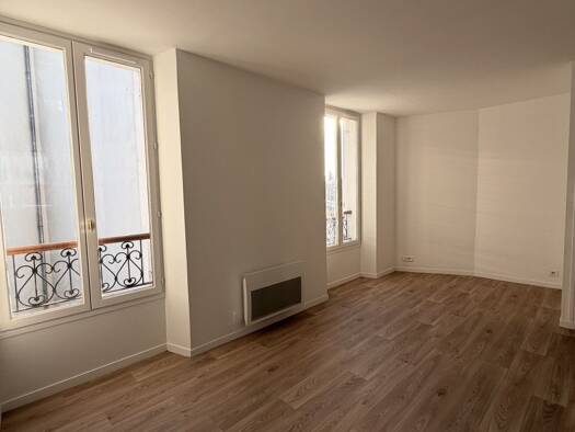 Appartement à louer 760 € 2 pièces 1 chambre 34,6 m² Étage 1/2 Brunoy 91800