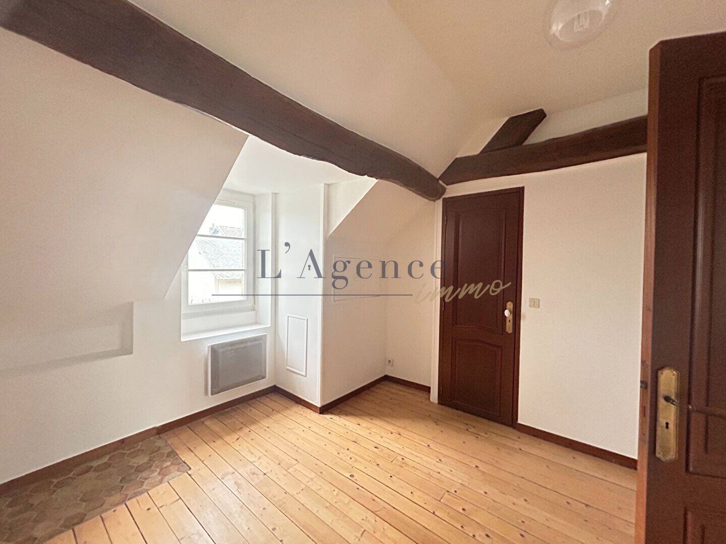 Appartement 2 pièces 33 m² · à Chantilly · 32,9 m² · 699 €/mois