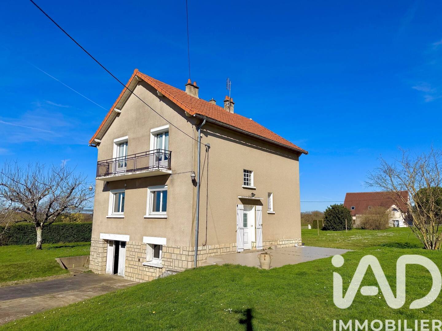 Maison 7 pièces 124 m² · à La Trimouille · 123,5 m² · 99 900 €