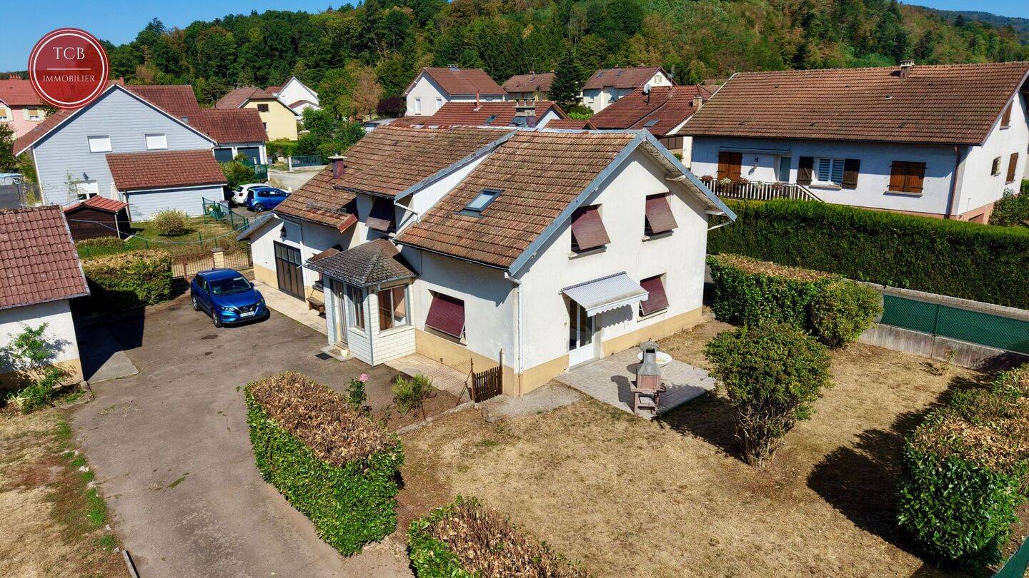 Maison 6 pièces 128 m² · à Étueffont · 127,6 m² · 196 000 €