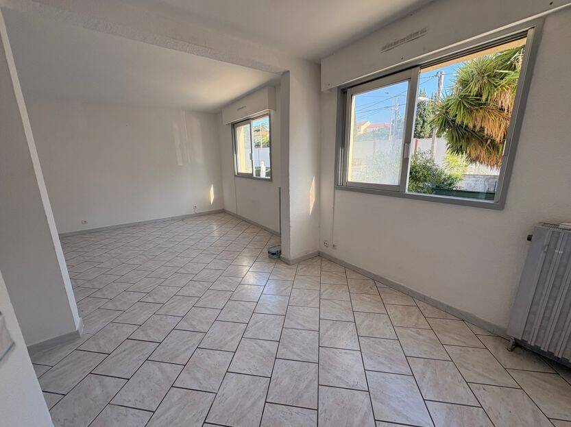 Appartement 1 pièce 32 m² · à Toulon · 31,7 m² · 515 €/mois