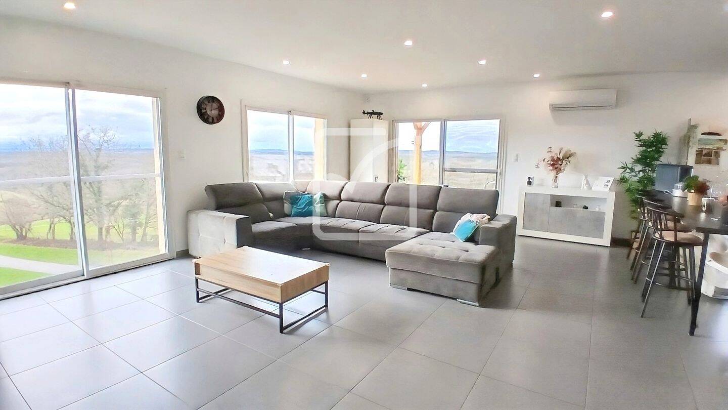 Maison 5 pièces 142 m² · à Cuzance · 142 m² · 275 000 €