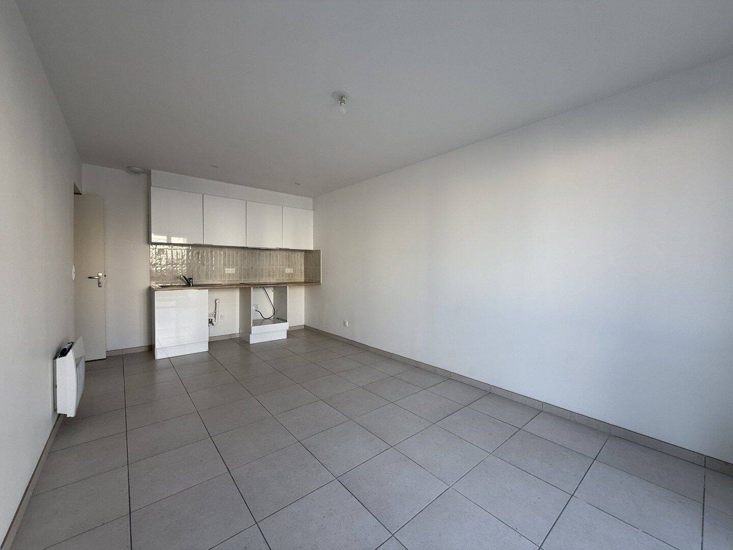 Appartement 1 pièce 19 m² · à Sète · 19 m² · 420 €/mois