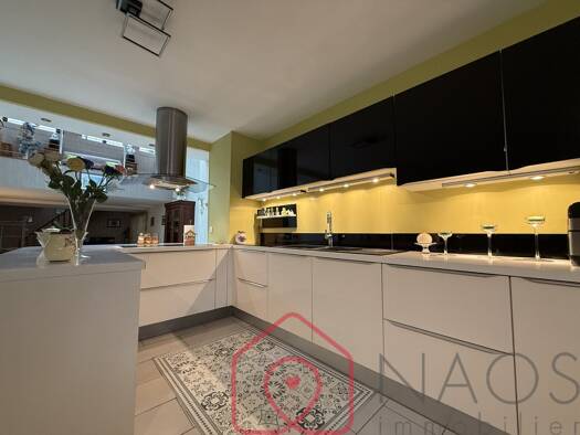 Appartement à vendre 183 000 € 5 pièces 3 chambres 180 m² RDC/2 Centre Sedan 08200