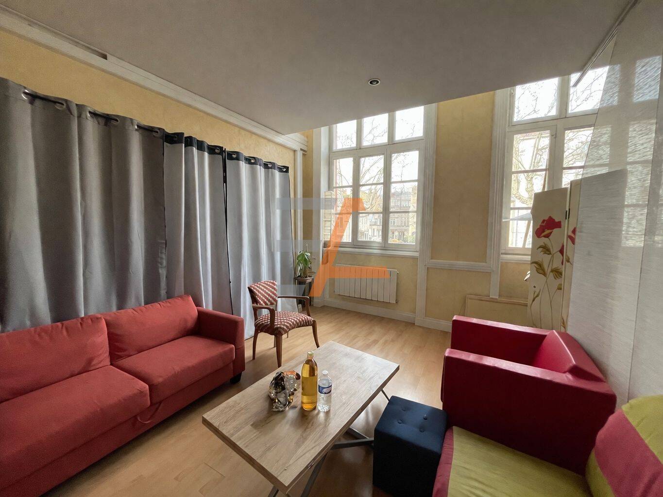 Appartement 5 pièces 150 m² · à Saint-Étienne · 150 m² · 127 000 €