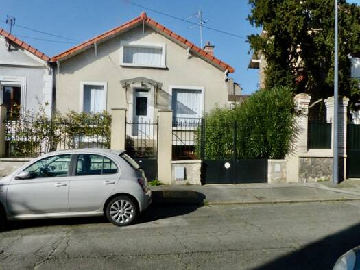 Maison à vendre 580 000 € 6 pièces 3 chambres 101,1 m² 202 m² de terrain Le Centre Maisons-Alfort 94700