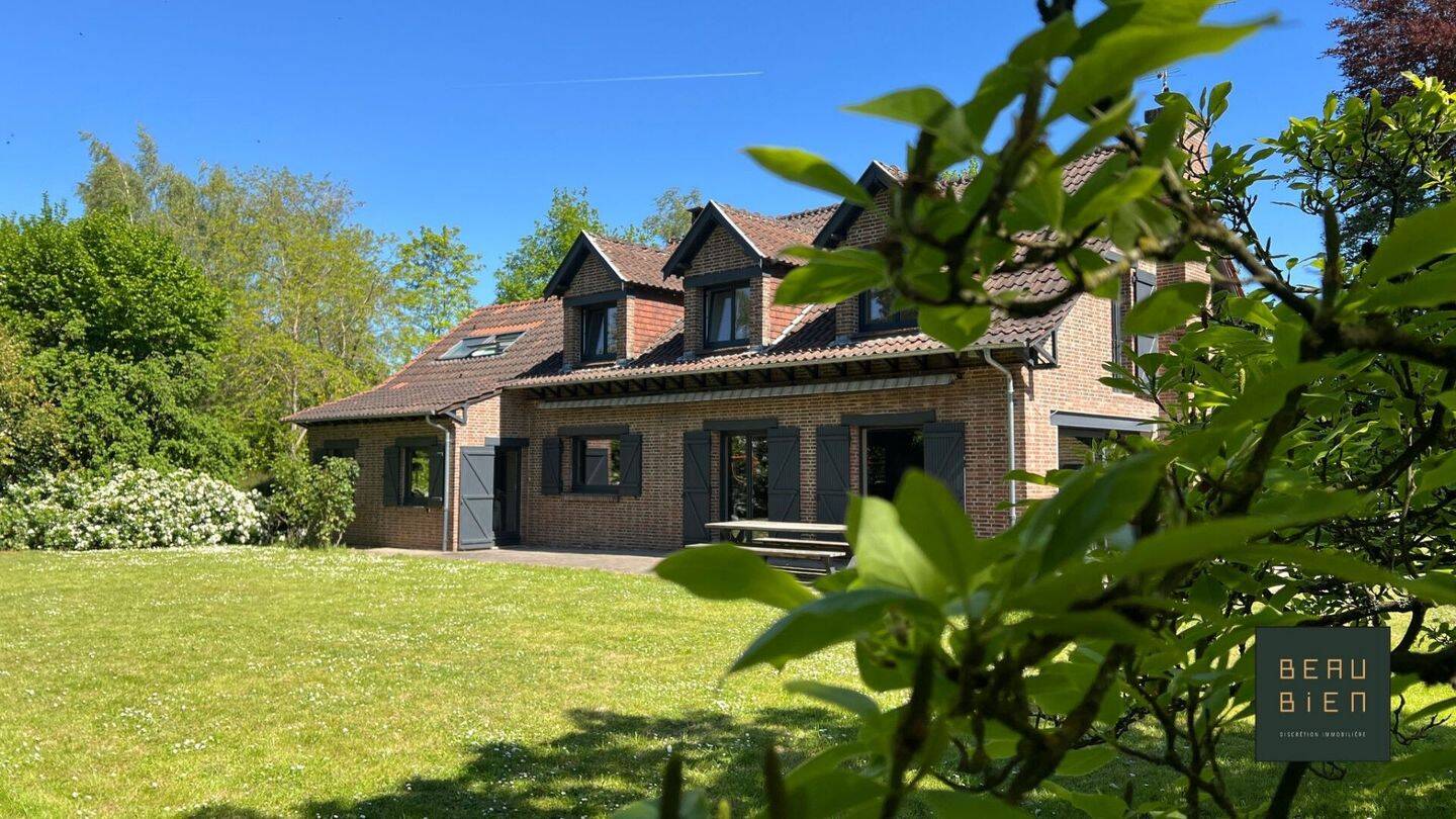 Maison 8 pièces 240 m² · à Bondues · 240 m² · 995 000 €