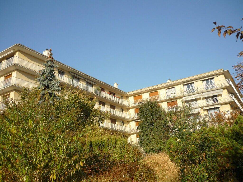 Appartement 1 pièce 29 m² · à L'Haÿ-les-Roses · 29 m² · 748 €