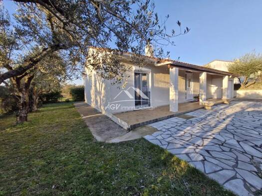 Maison de plain-pied à vendre 230 000 € 3 pièces 2 chambres 82,1 m² 500 m² de terrain Croupillac-Clavières Alès 30100