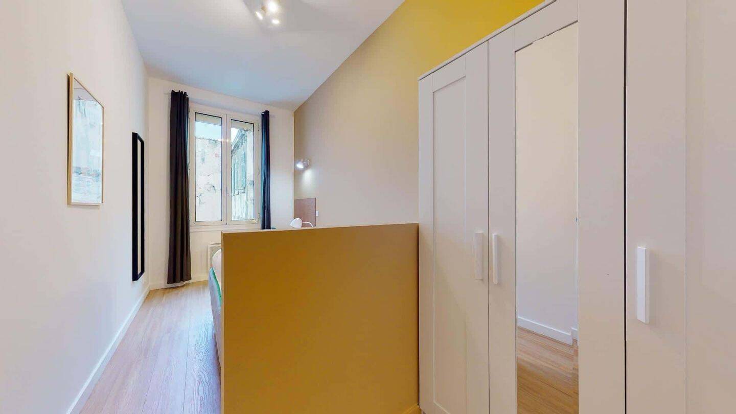 1 pièce 15 m² · à Marseille 1er Arrondissement · 15 m² · 590 €/mois