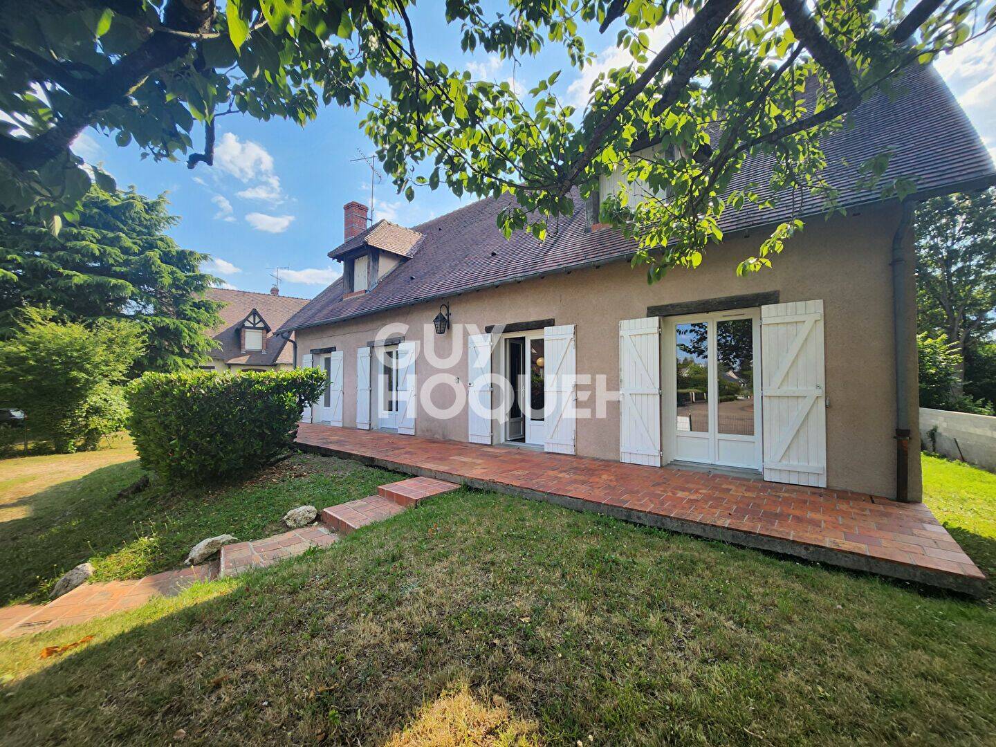 Maison 6 pièces 165 m² · à Saint-Pryvé-Saint-Mesmin · 165 m² · 1 650 €