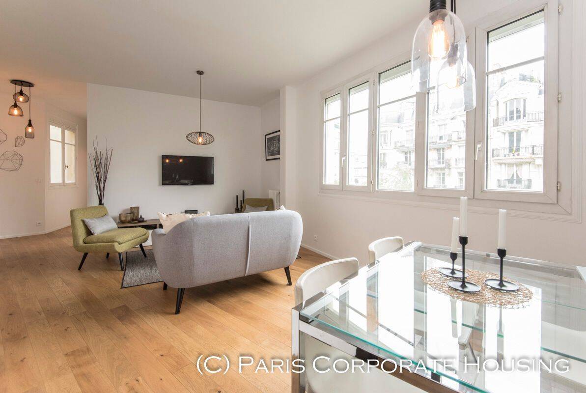 Appartement 3 pièces 70 m² · à Paris 16ème Arrondissement · 70 m² · 2 800 €