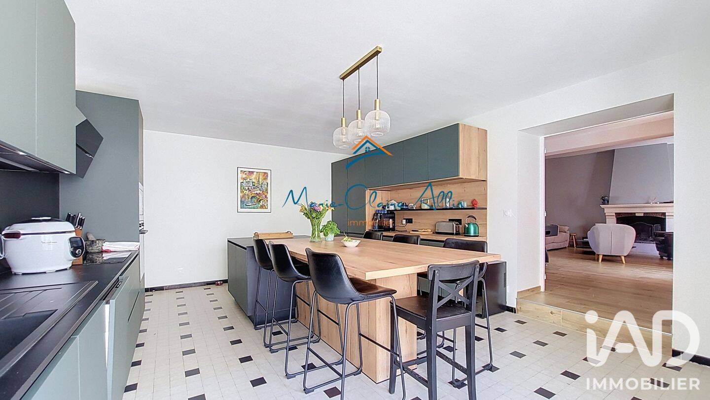 Maison 7 pièces 208 m² · à Tavers · 208 m² · 349 000 €