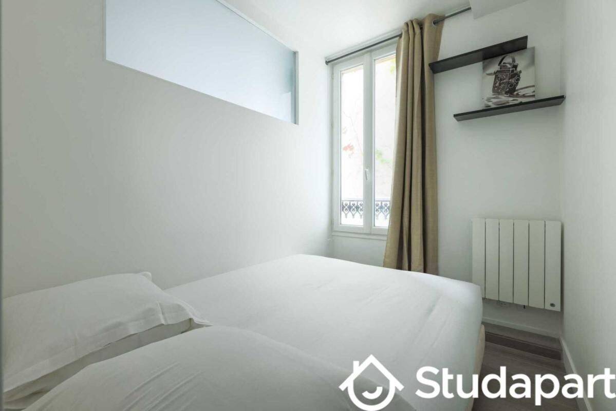 Appartement 1 pièce 25 m² · à Paris 18ème Arrondissement · 25 m² · 1 800 €