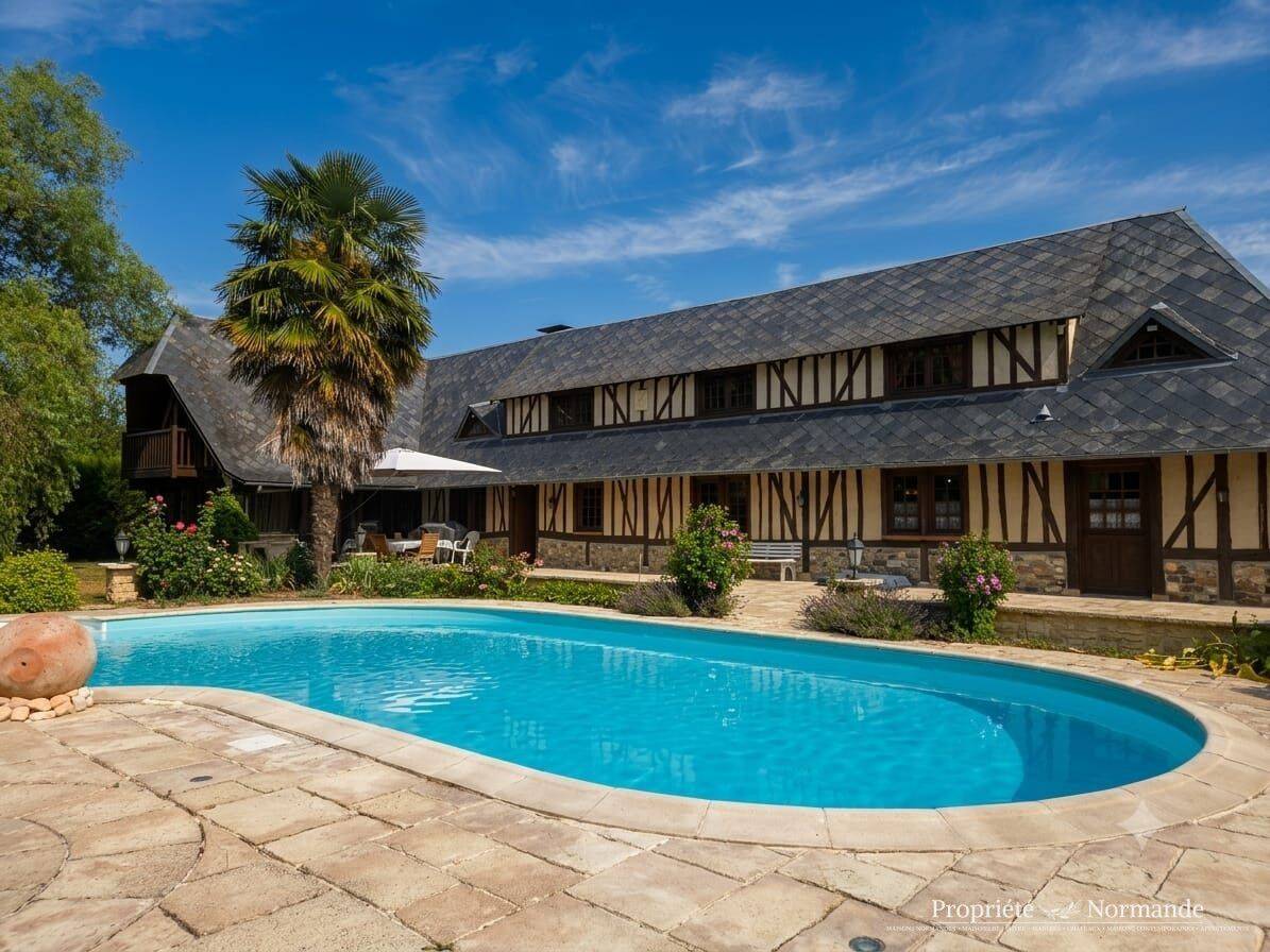 Maison 12 pièces 347 m² · à Pont-Audemer · 347 m² · 470 000 €