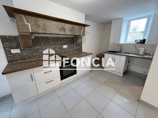 Maison 2 pièces 40 m² · à Athis-Val de Rouvre · 40 m² · 415 €