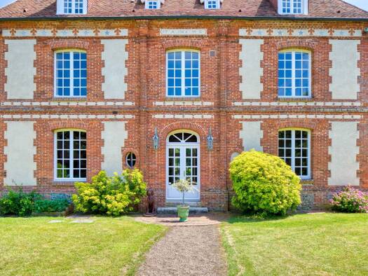 Demeure à vendre 720 000 € 7 pièces 5 chambres 245 m² 15 000 m² de terrain Neuf-Marché 76220