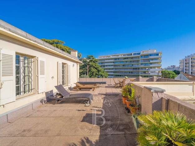 Appartement à vendre 989 000 € 4 pièces 2 chambres 96,6 m² Étage 1/2 Californie Cannes 06400