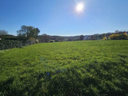 Terrain constructible viabilisé à vendre 210 000 € 1 291 m² de terrain Saint-Molf 44350
