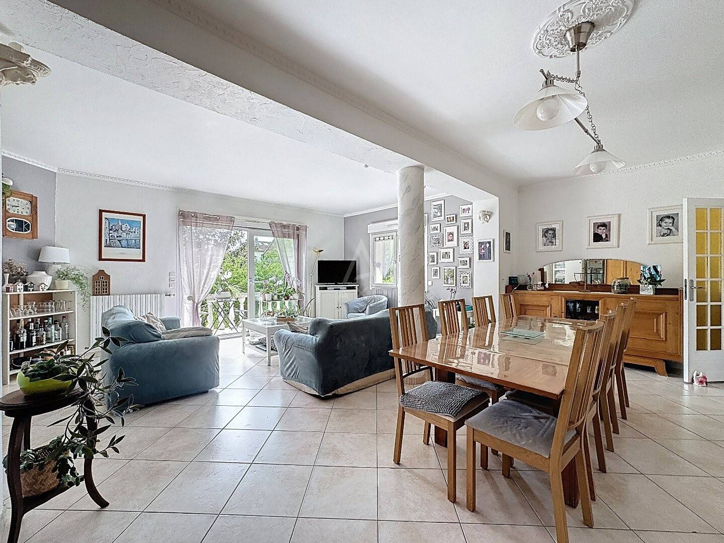 Maison 7 pièces 145 m² · à Villemomble · 145 m² · 560 000 €