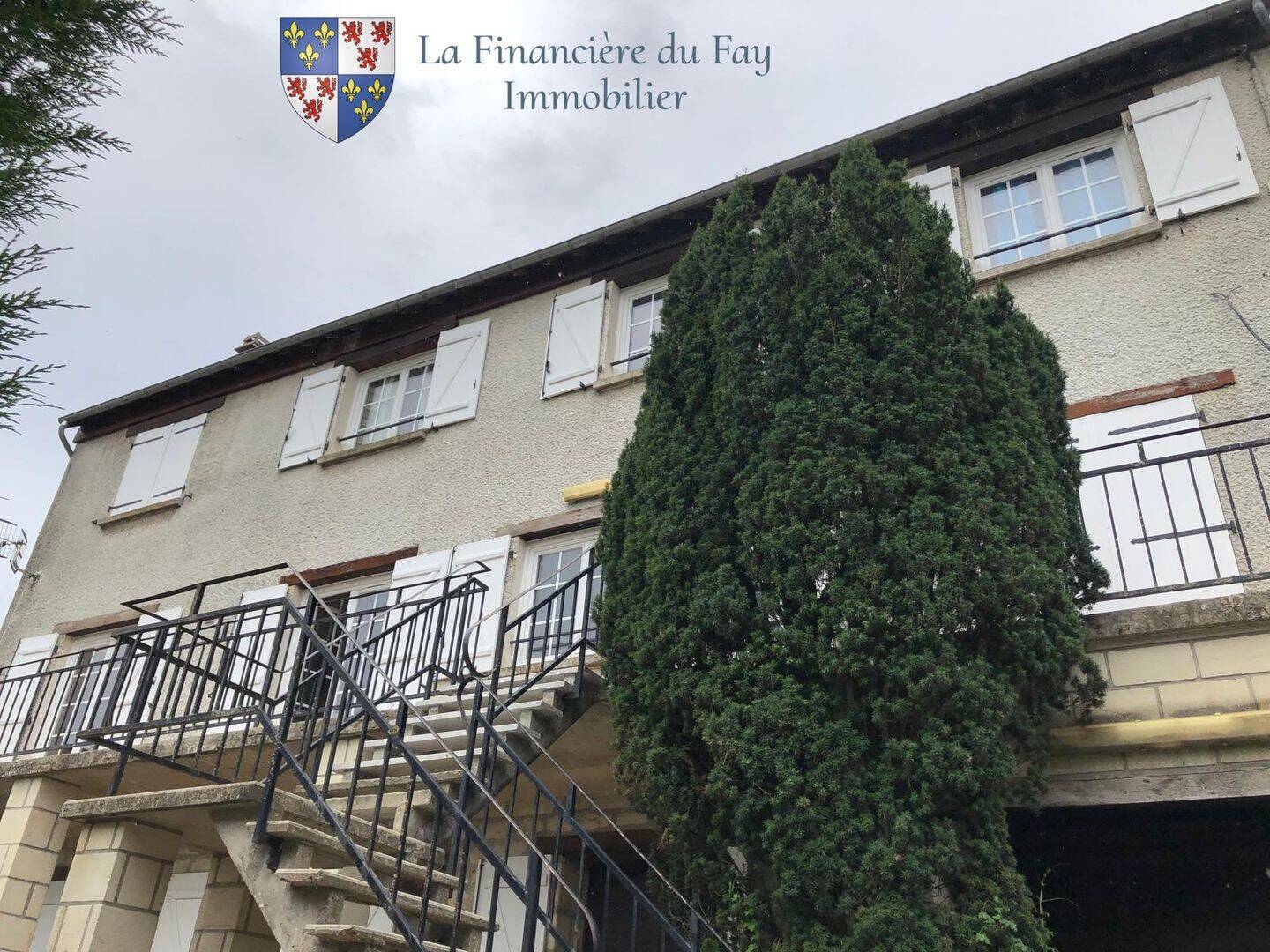 Maison 9 pièces 293 m² · à Vierzy · 293 m² · 236 000 €