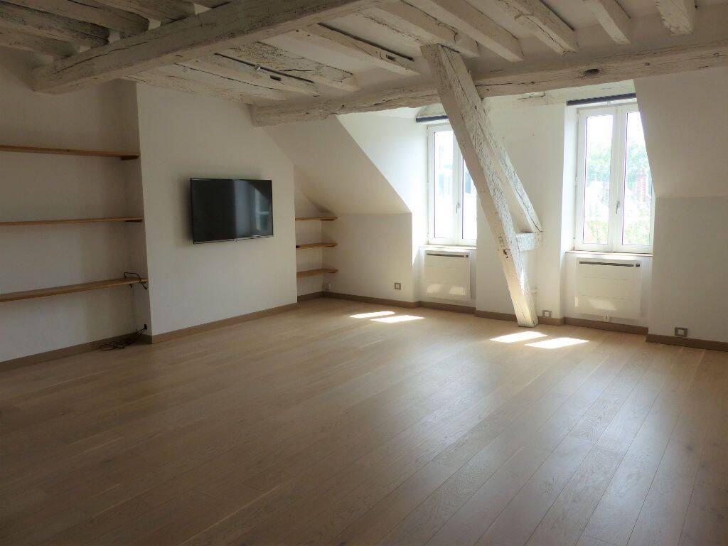Appartement 3 pièces 60 m² · à Orléans · 60 m² · 825 €