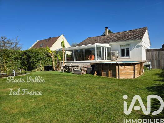 Maison de plain-pied à vendre 239 900 € 5 pièces 3 chambres 128 m² 900 m² de terrain Le Plessis-Grohan 27180