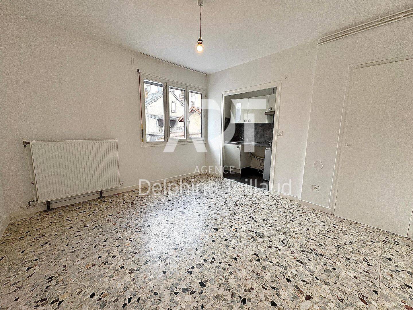 Appartement 1 pièce 25 m² · à Grenoble · 25 m² · 502 €