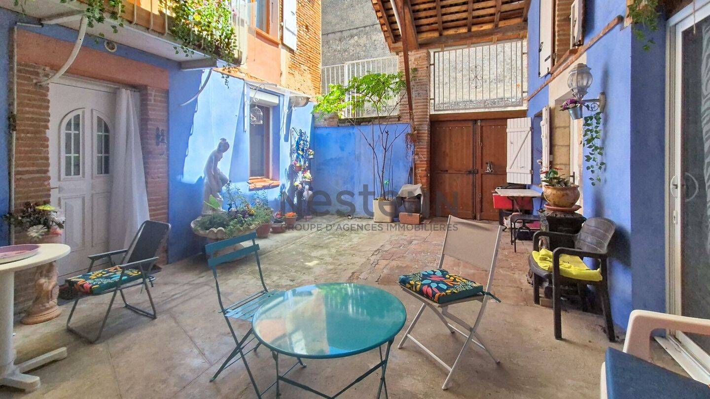 Maison 8 pièces 145 m² · à Montesquieu-Volvestre · 145 m² · 160 000 €