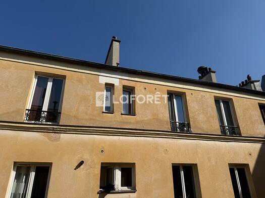 Appartement à vendre 160 000 € 1 pièce 14 m² Étage 3/6 Belleville-Saint Maur Paris 11ème arrondissement 75011