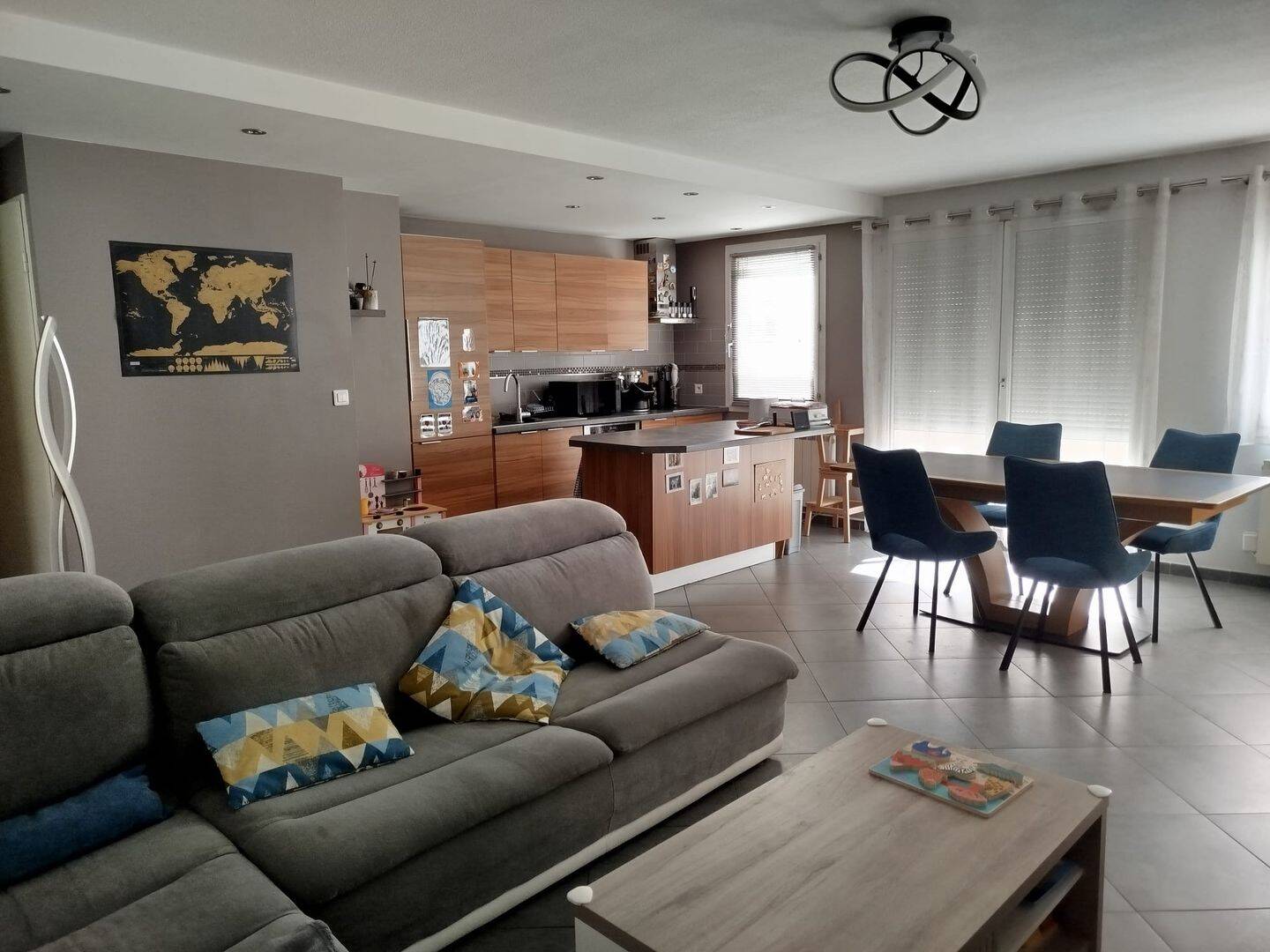 Appartement 3 pièces 74 m² · à Lyon 8ème Arrondissement · 74 m² · 322 000 €