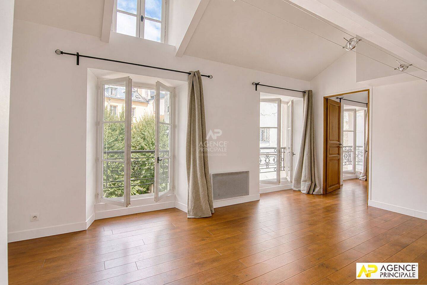 Appartement 2 pièces 75 m² · à Versailles · 75 m² · 435 000 €