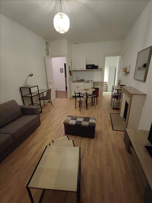 Appartement 1 pièce 30 m² · à Civray · 30 m² · 359 €