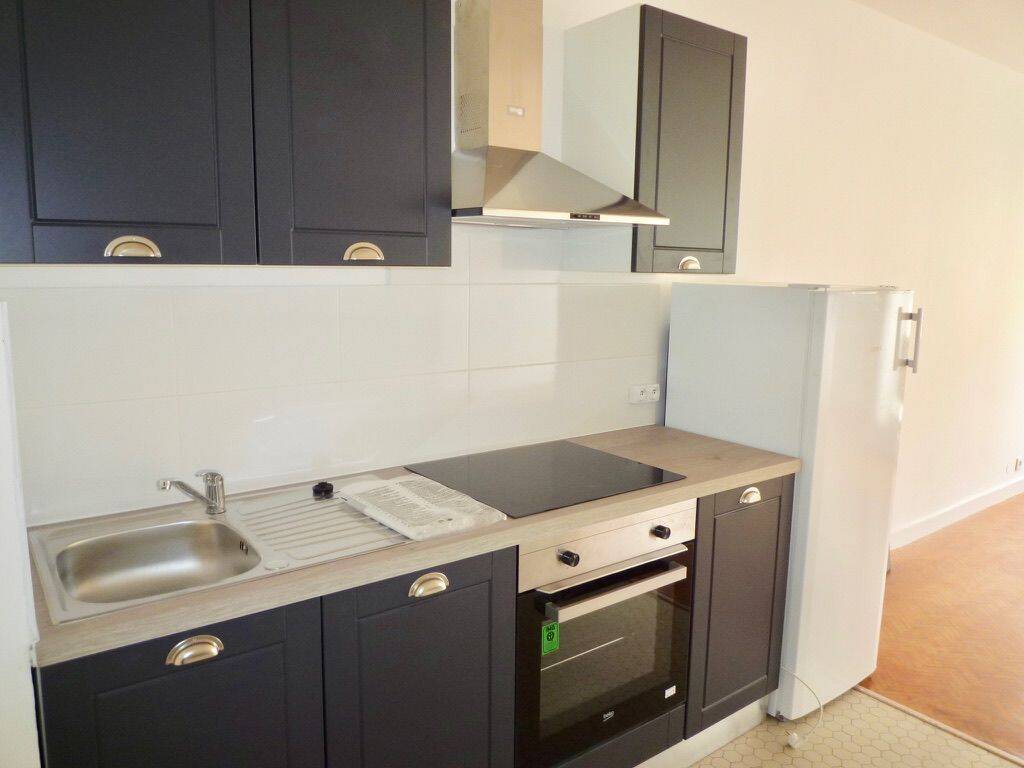 Appartement 1 pièce 37 m² · à Lyon 8ème Arrondissement · 37 m² · 807 €/mois