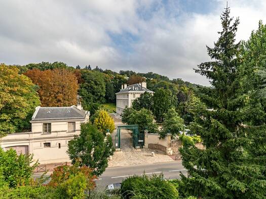 Appartement à vendre 695 000 € 5 pièces 3 chambres 147 m² Étage 1/3 Centre-La Prairie Ville-d'Avray 92410