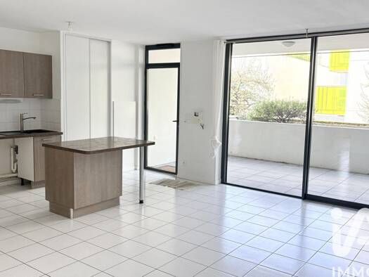 Appartement à vendre 224 500 € 3 pièces 2 chambres 65 m² RDC/3 Pinot Blagnac 31700