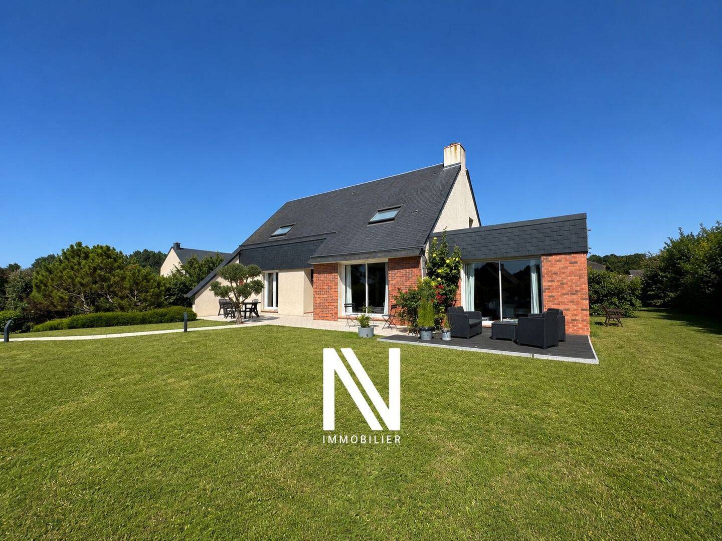 Maison 7 pièces 180 m² · à Reviers · 180 m² · 479 000 €
