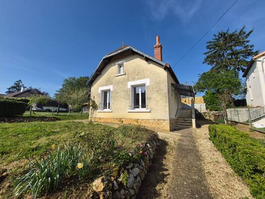 Maison à vendre 86 000 € 4 pièces 2 chambres 70 m² 372 m² de terrain Lusignan 86600