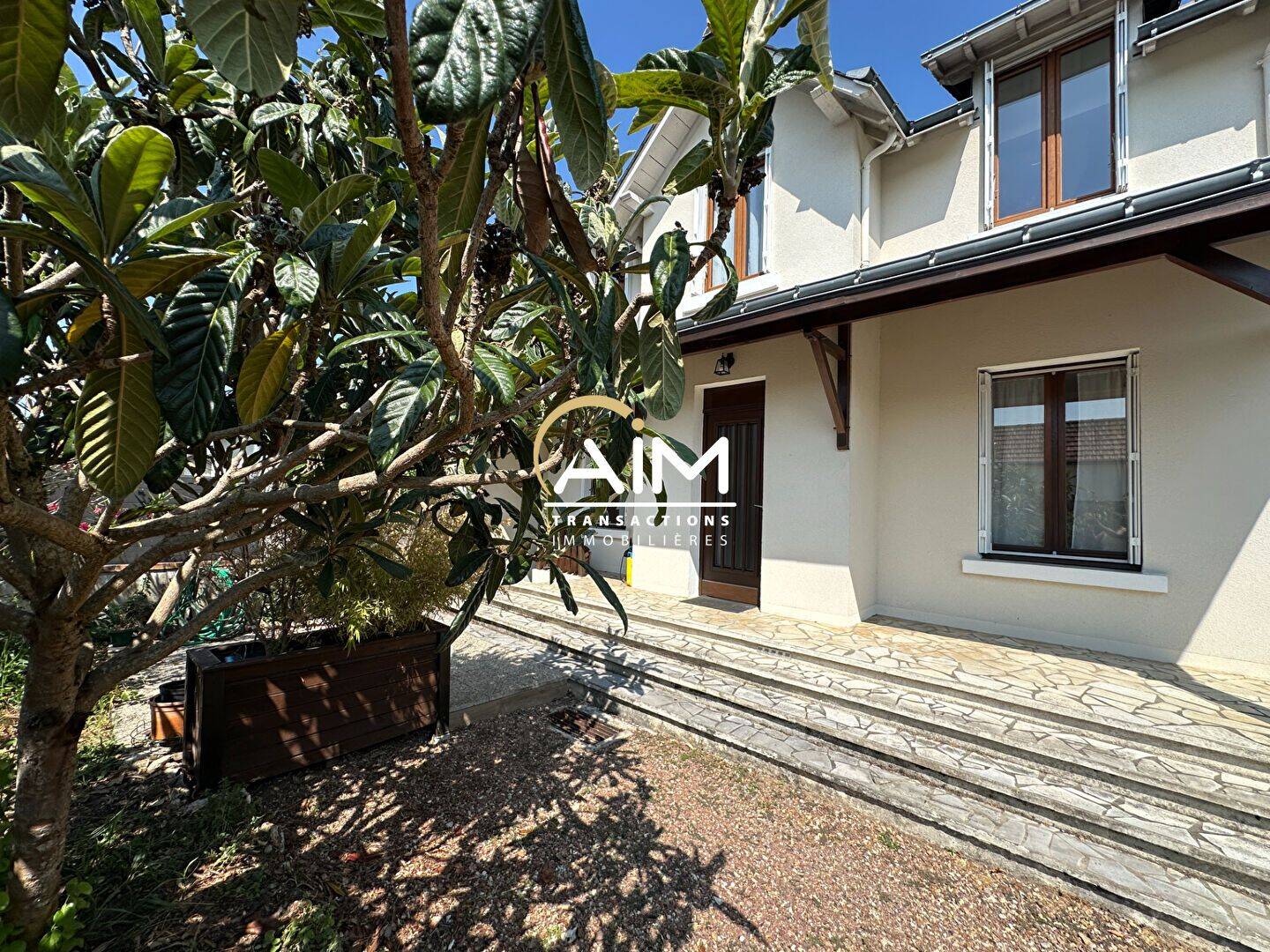 Maison 4 pièces 95 m² · à Montlouis-sur-Loire · 95 m² · 231 000 €