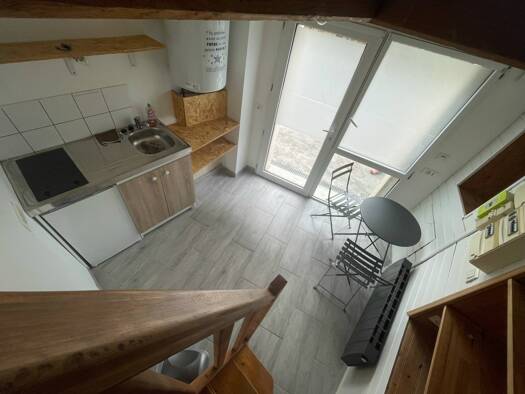 Maison à louer 450 € 3 pièces 1 chambre 20 m² 30 m² de terrain Essarts en Bocage 85140