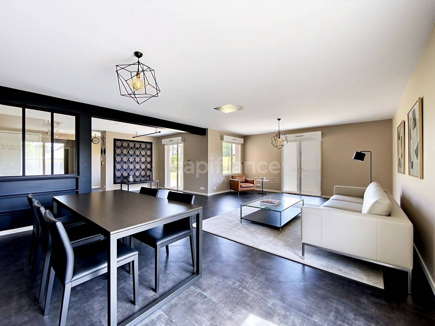 Maison 7 pièces 239 m² · à Saint-Avertin · 239 m² · 444 990 €