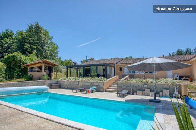 Maison 7 pièces 210 m² · à Boulazac Isle Manoire · 210 m² · 2 050 €