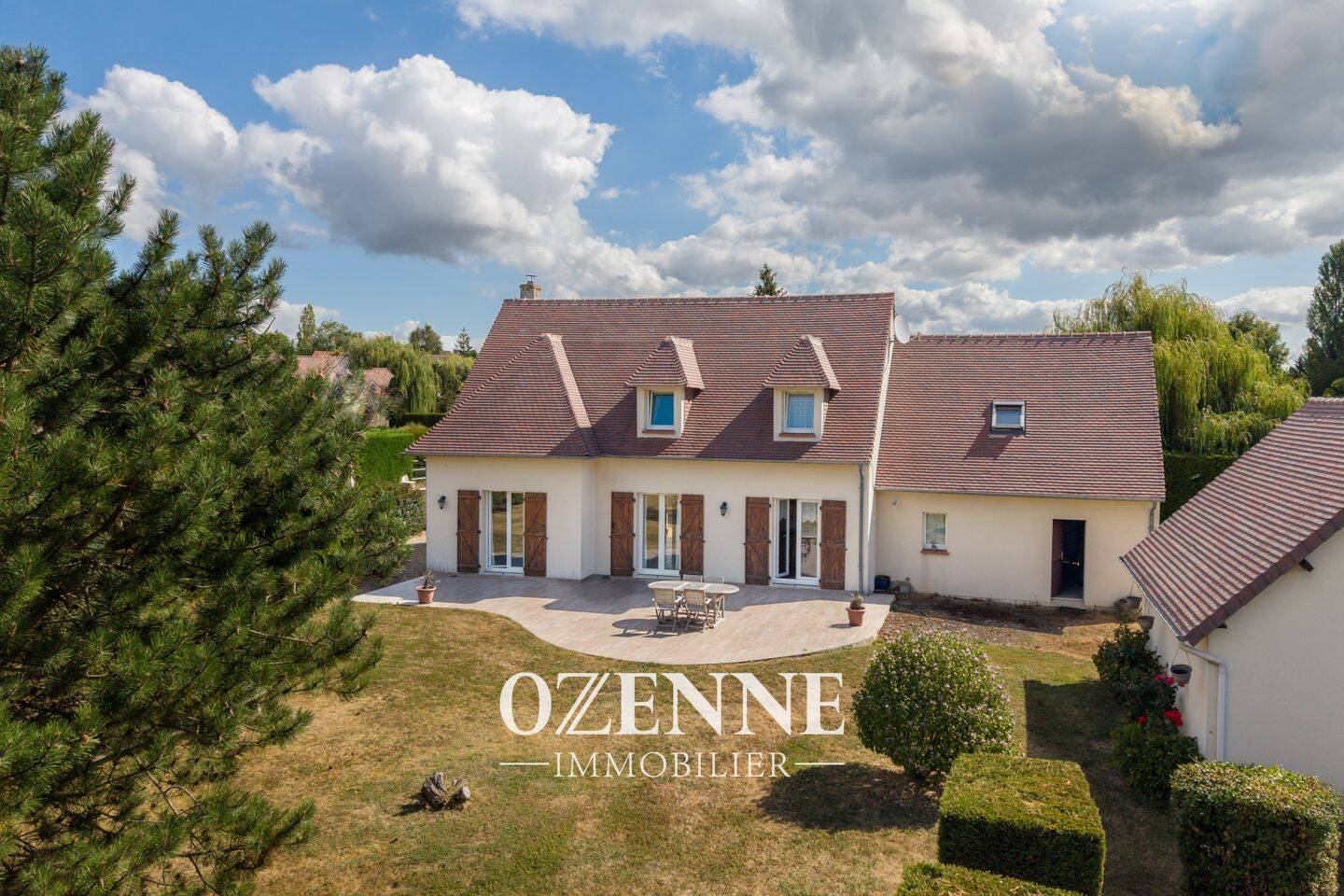 Maison 6 pièces 142 m² · à Saint-Arnoult · 142 m² · 682 000 €
